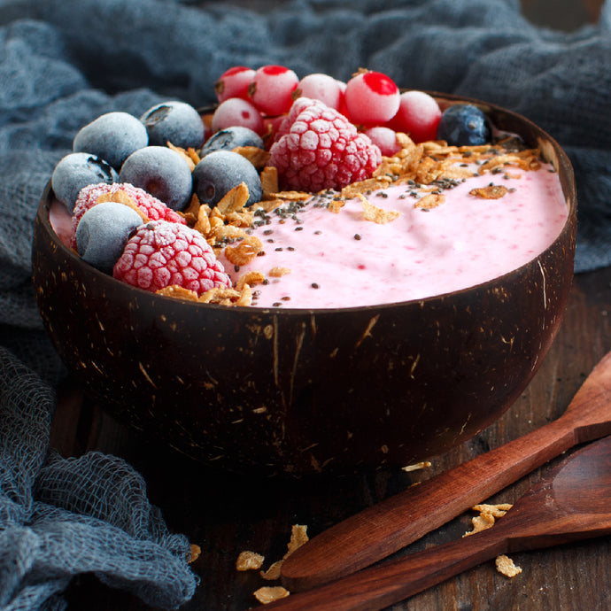 SMOOTHIE TO ENJOY IN YOUR COCONUT BOWL